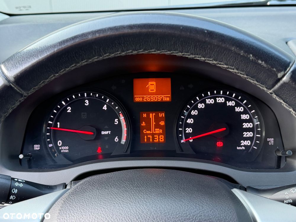 Toyota Avensis 2.0 D-4D Edition (2014) - 21