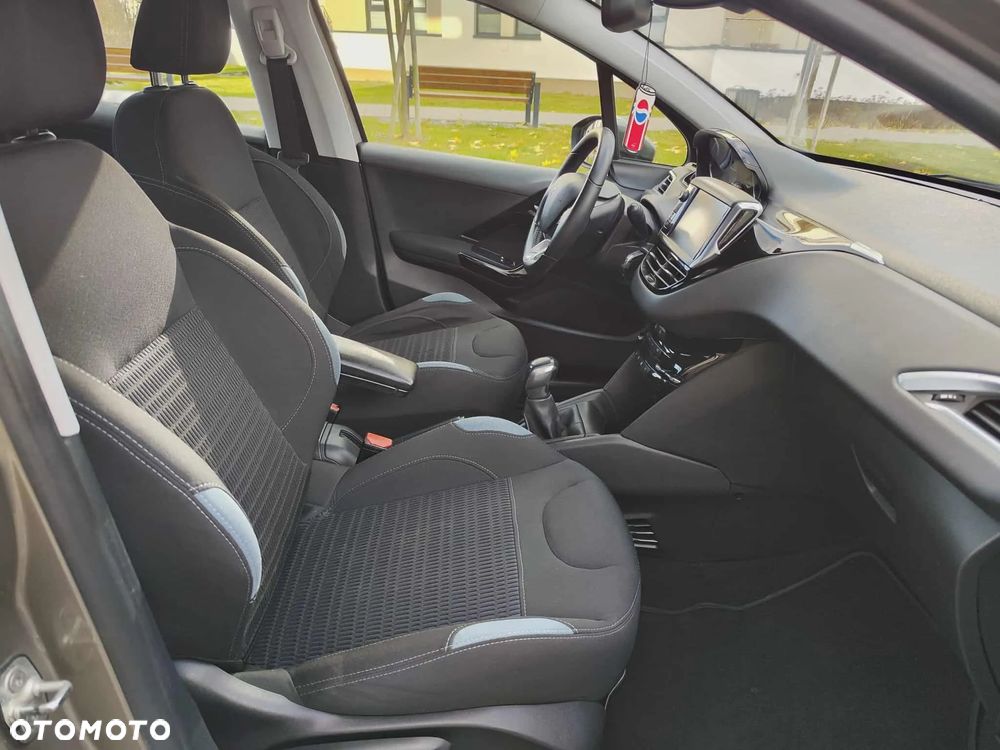 Peugeot 208 1.6 VTi Allure - 19