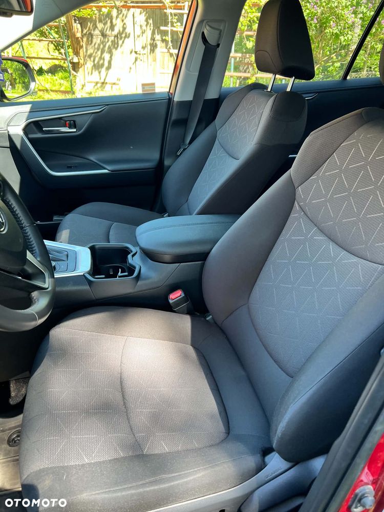 Toyota RAV4 - 5