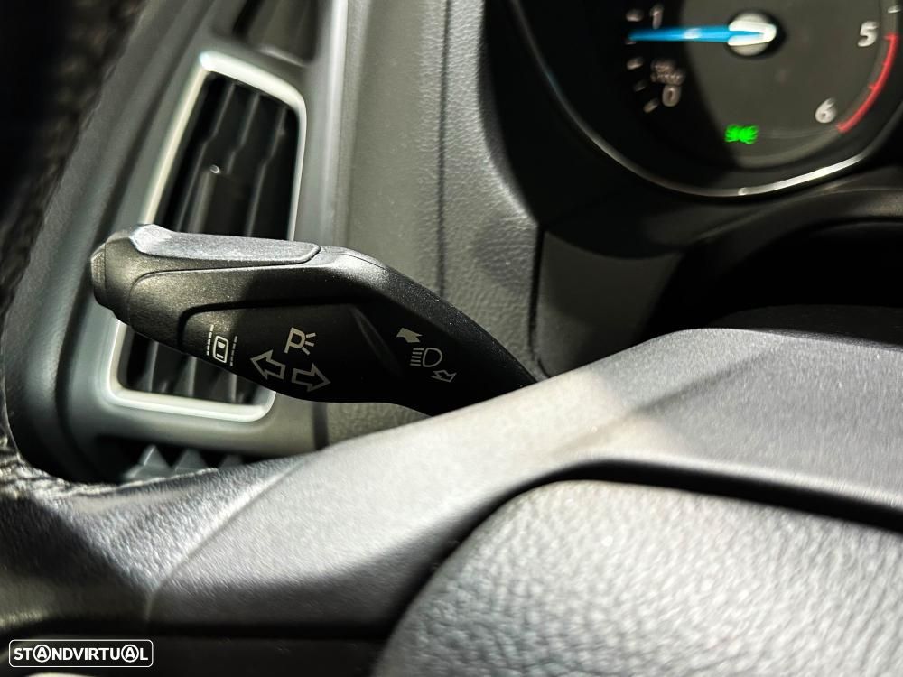 Ford Focus 1.5 TDCi Titanium - 36