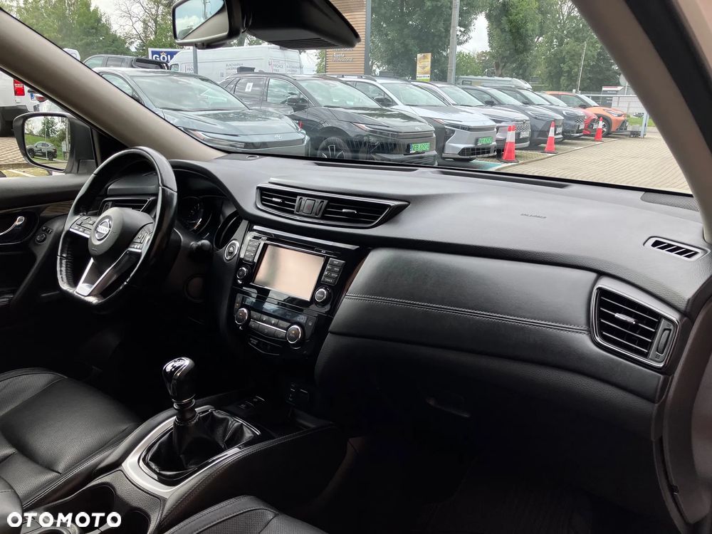 Nissan X-Trail 1.6 DIG-T Tekna 2WD 7os - 19