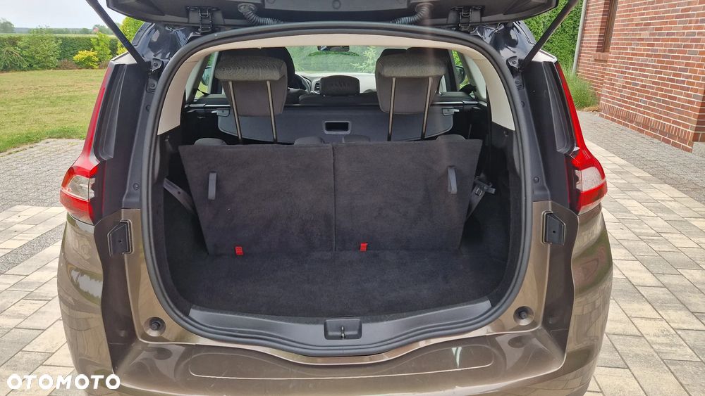 Renault Grand Scenic - 11