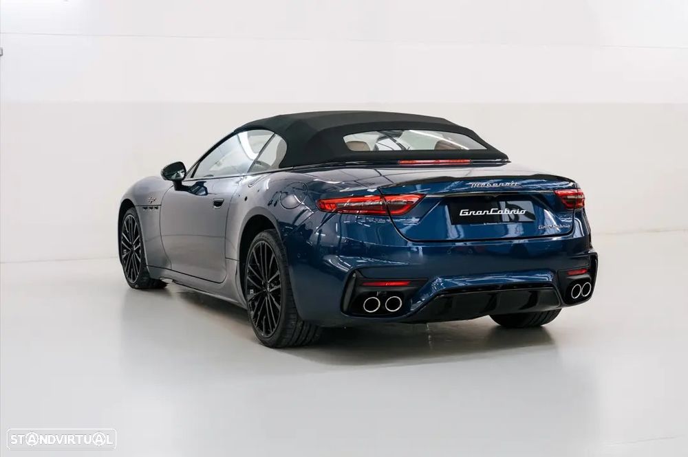 Maserati Grancabrio 3.0 V6 Trofeo - 4