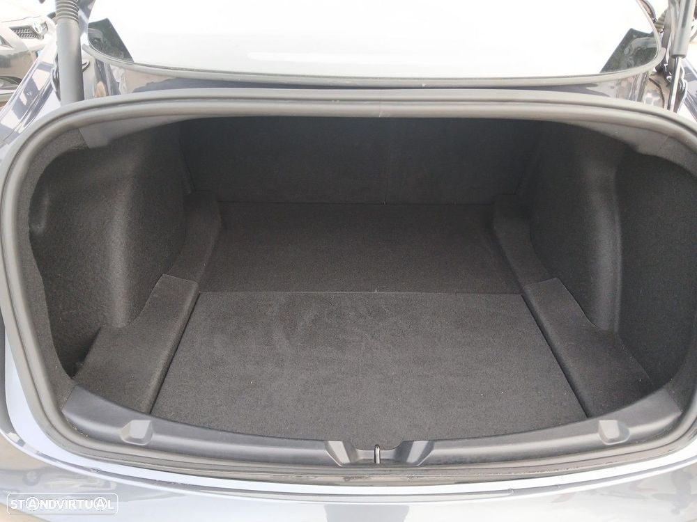 Tesla Model 3 - 11