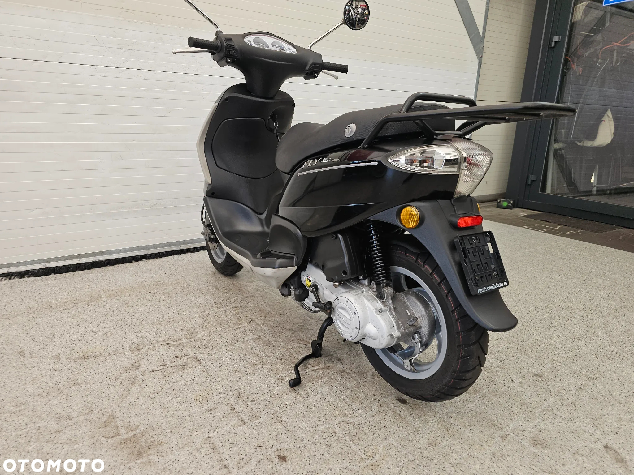 Piaggio FLY - 21