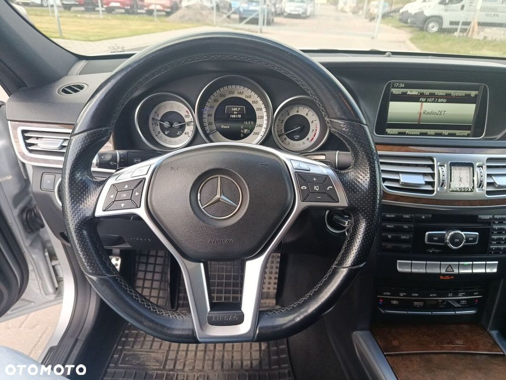 Mercedes-Benz Klasa E - 16