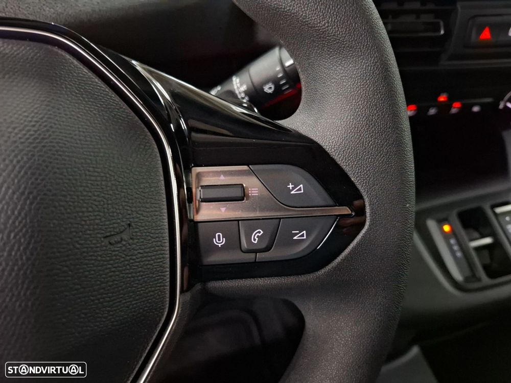 Peugeot e-Partner - 15