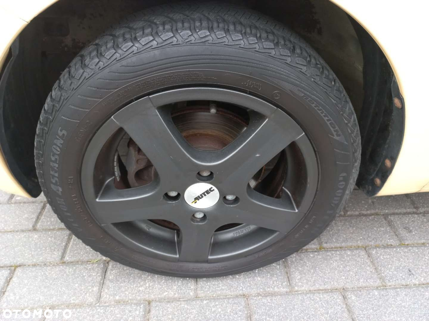 Hyundai i10 - 10