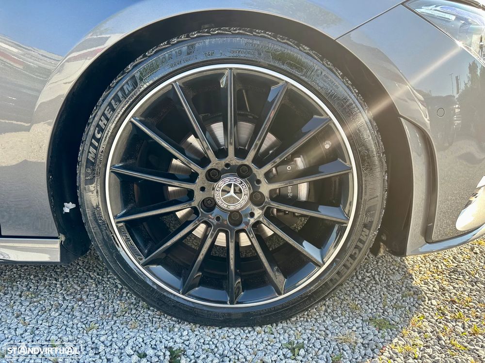 Mercedes-Benz CLA 180 d 7G-DCT AMG Line - 4
