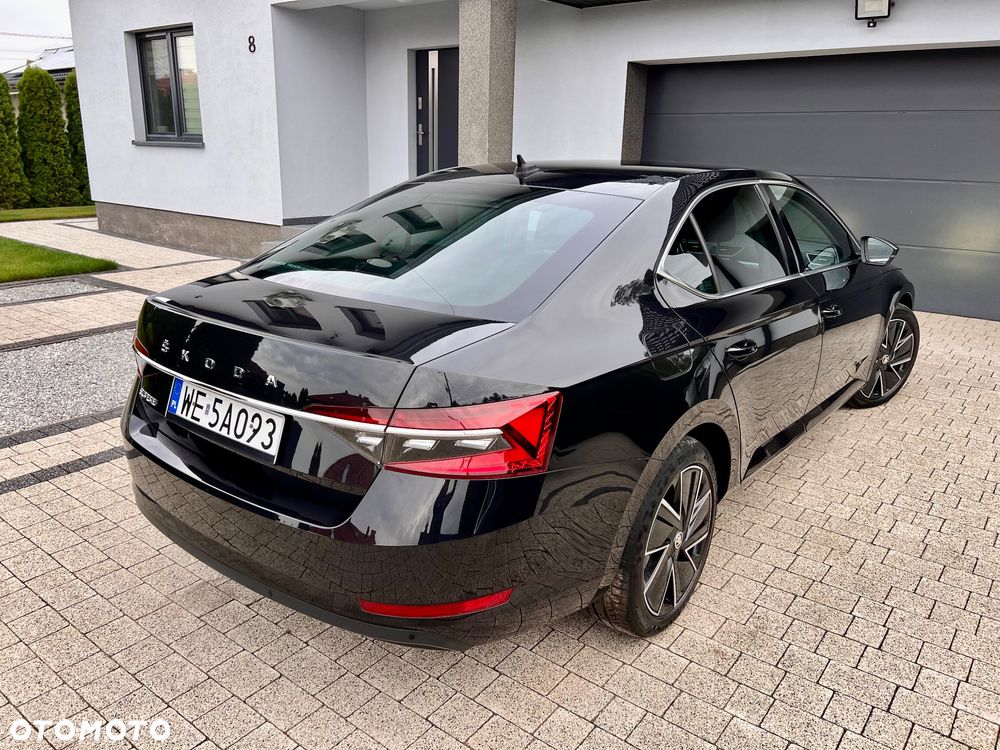Skoda Superb 2.0 TDI SCR Style DSG - 24