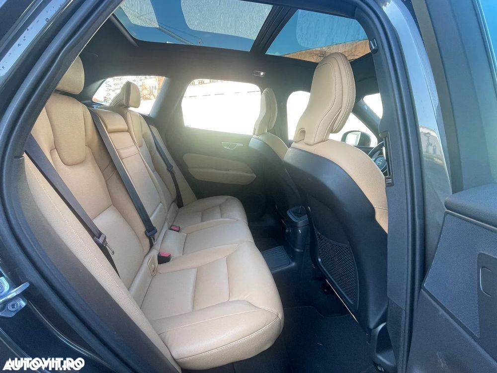 Volvo XC 60 T8 AWD Recharge Geartronic Inscription - 6