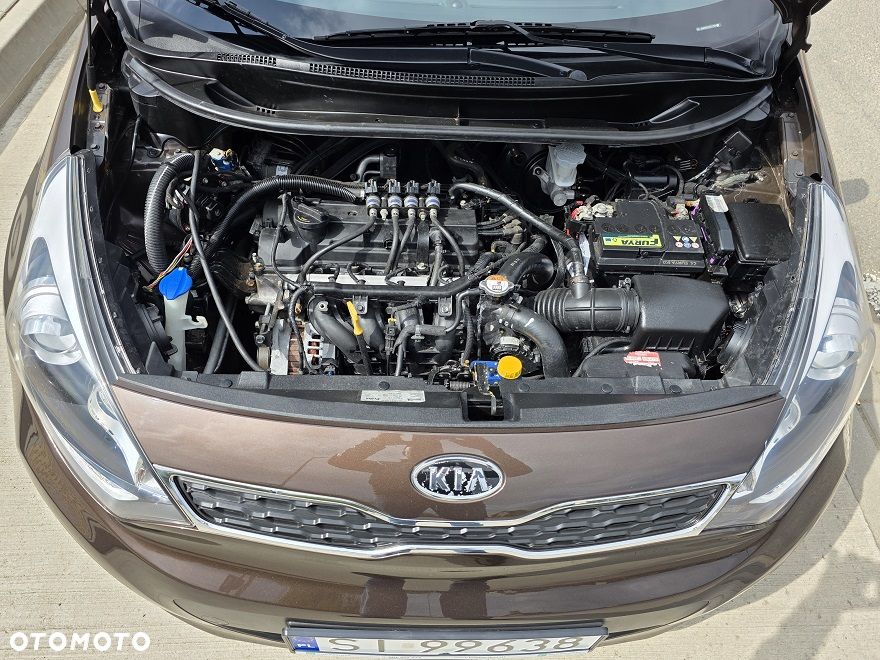 Kia Rio 1.2 Dream Team Edition - 28