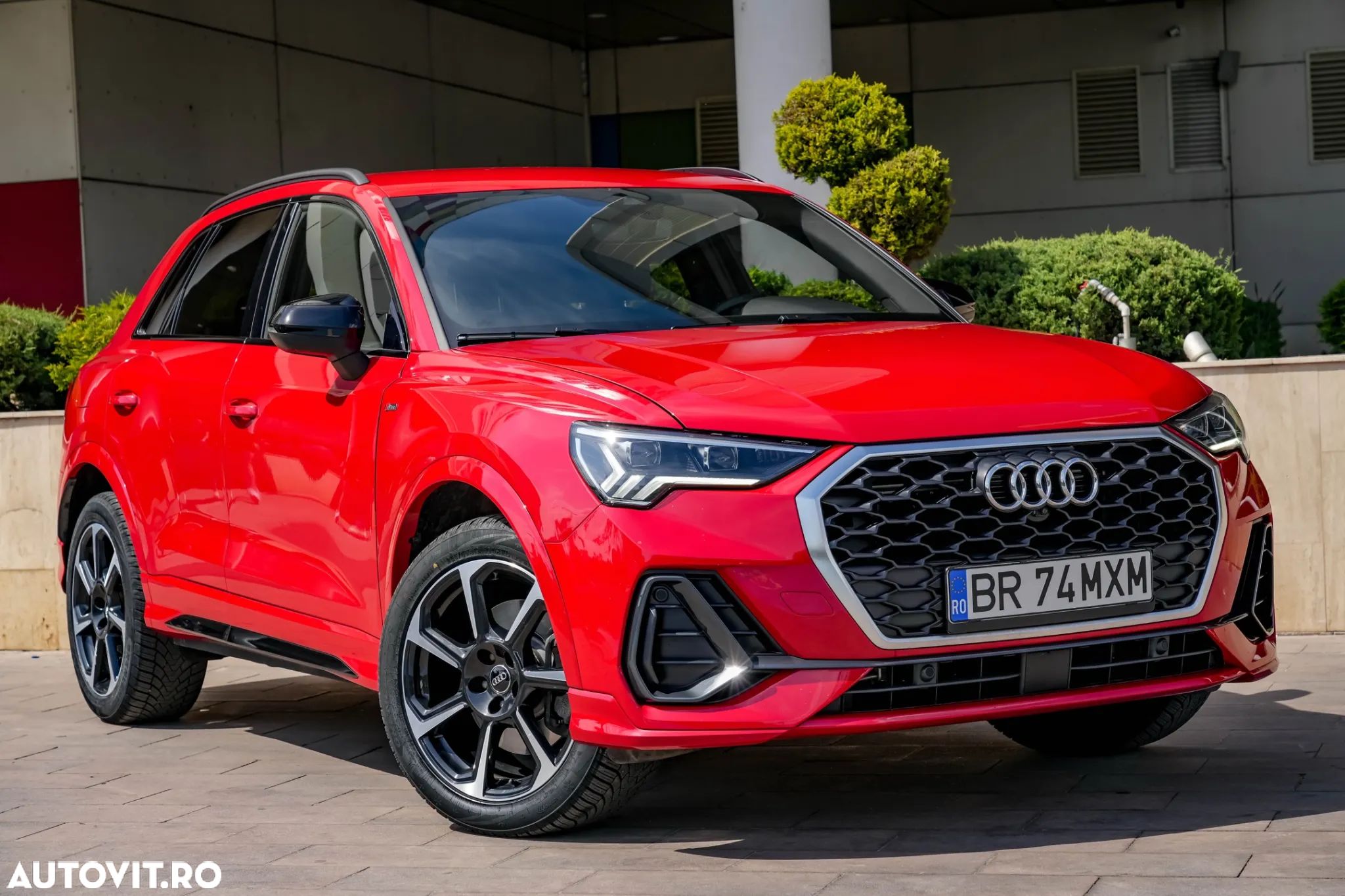 Audi Q3 Sportback 2.0 40 TFSI quattro S tronic S Line - 1