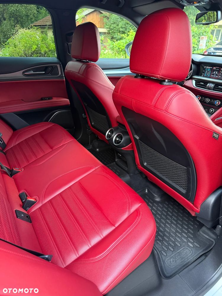 Alfa Romeo Stelvio 2.0 Turbo Veloce Q4 - 38
