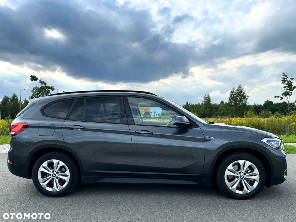 BMW X1 xDrive25e Sport Line - 5
