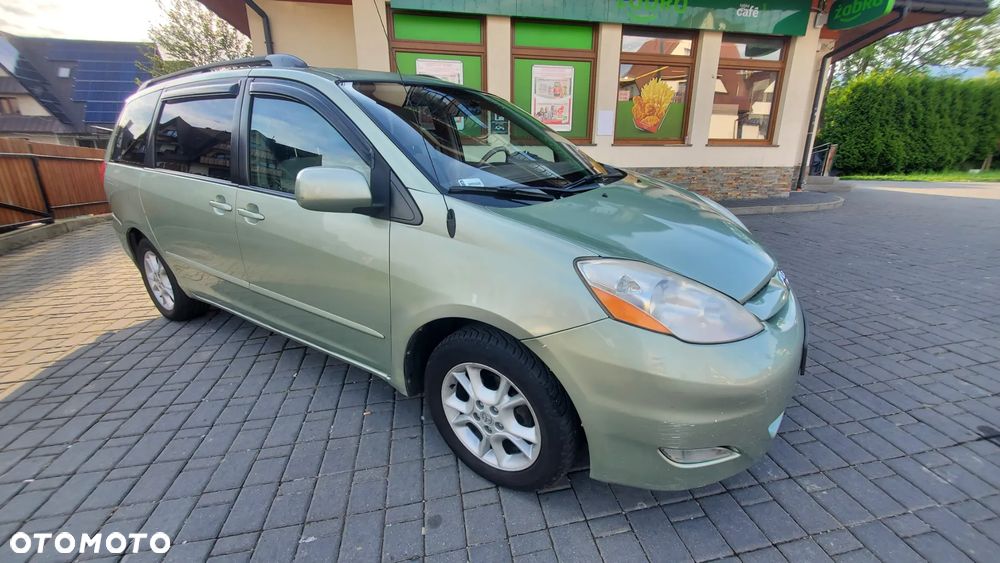 Toyota Sienna 3.3 LE AWD - 5