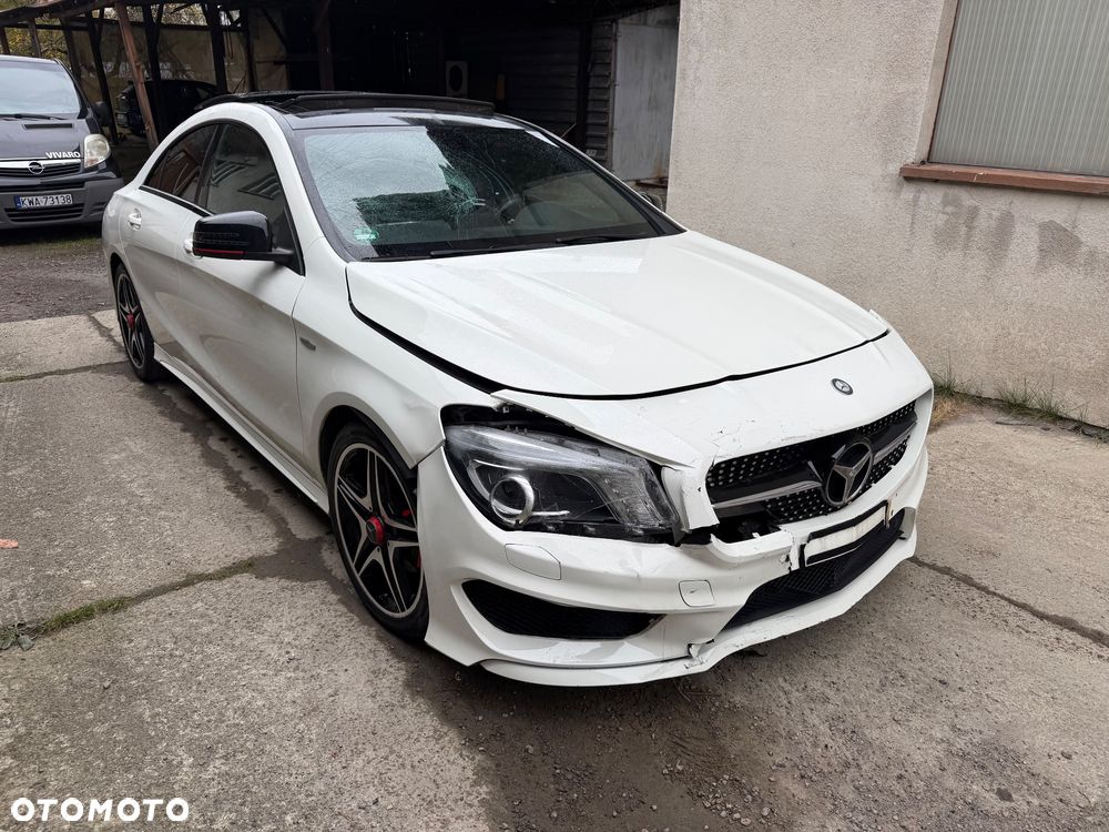Mercedes-Benz CLA 180 AMG Line - 13