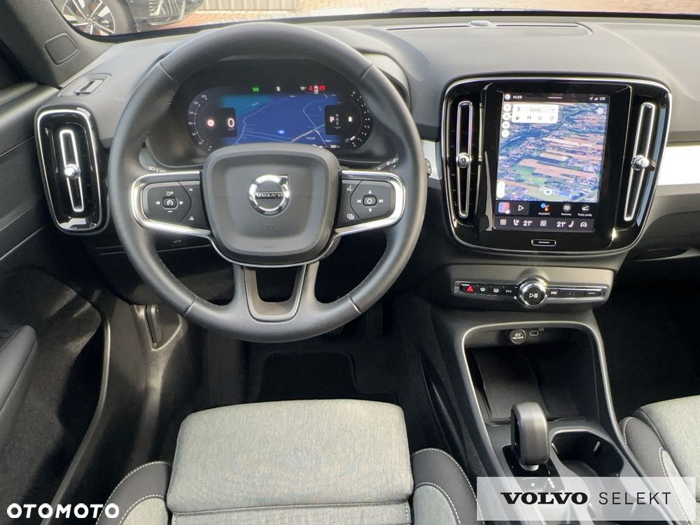 Volvo XC 40 - 24