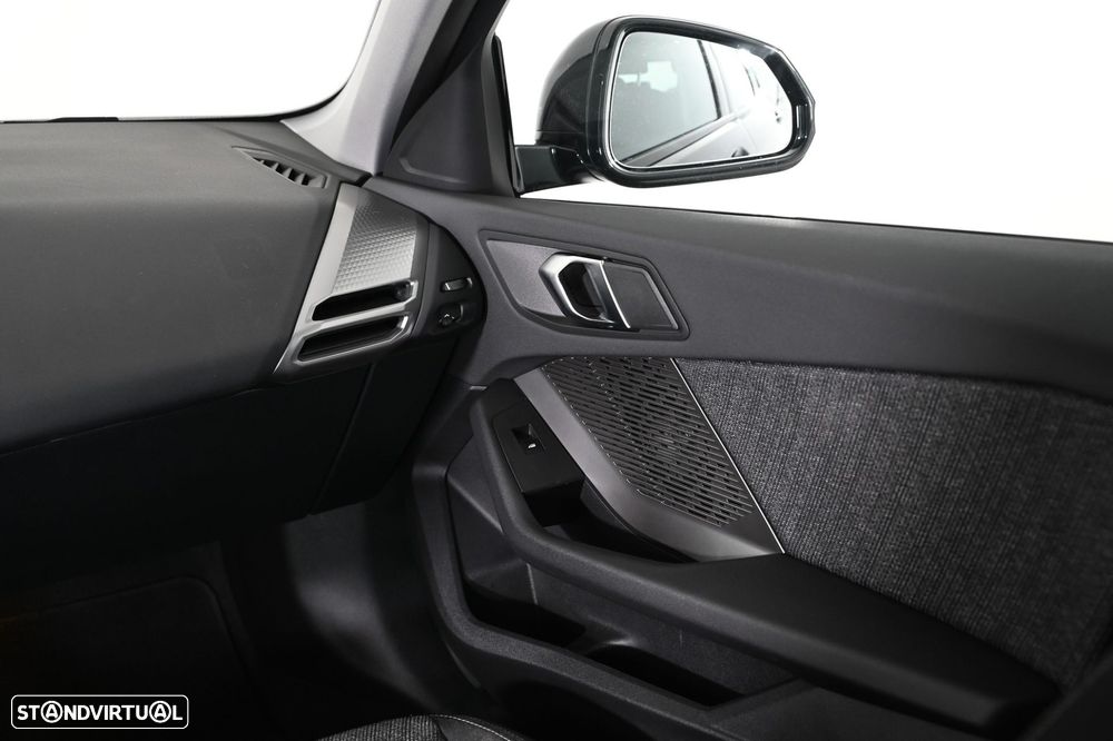 BMW 116 Standard - 17