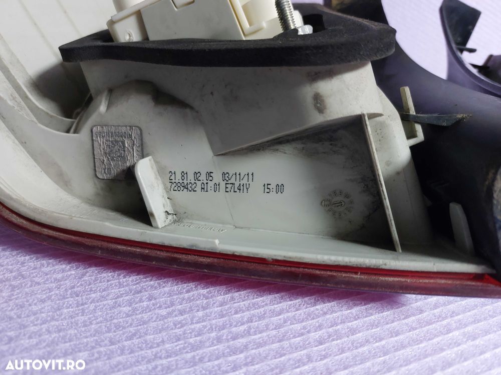 Stop stanga dreapta aripa cu LED BMW E91 LCI Facelift - 3