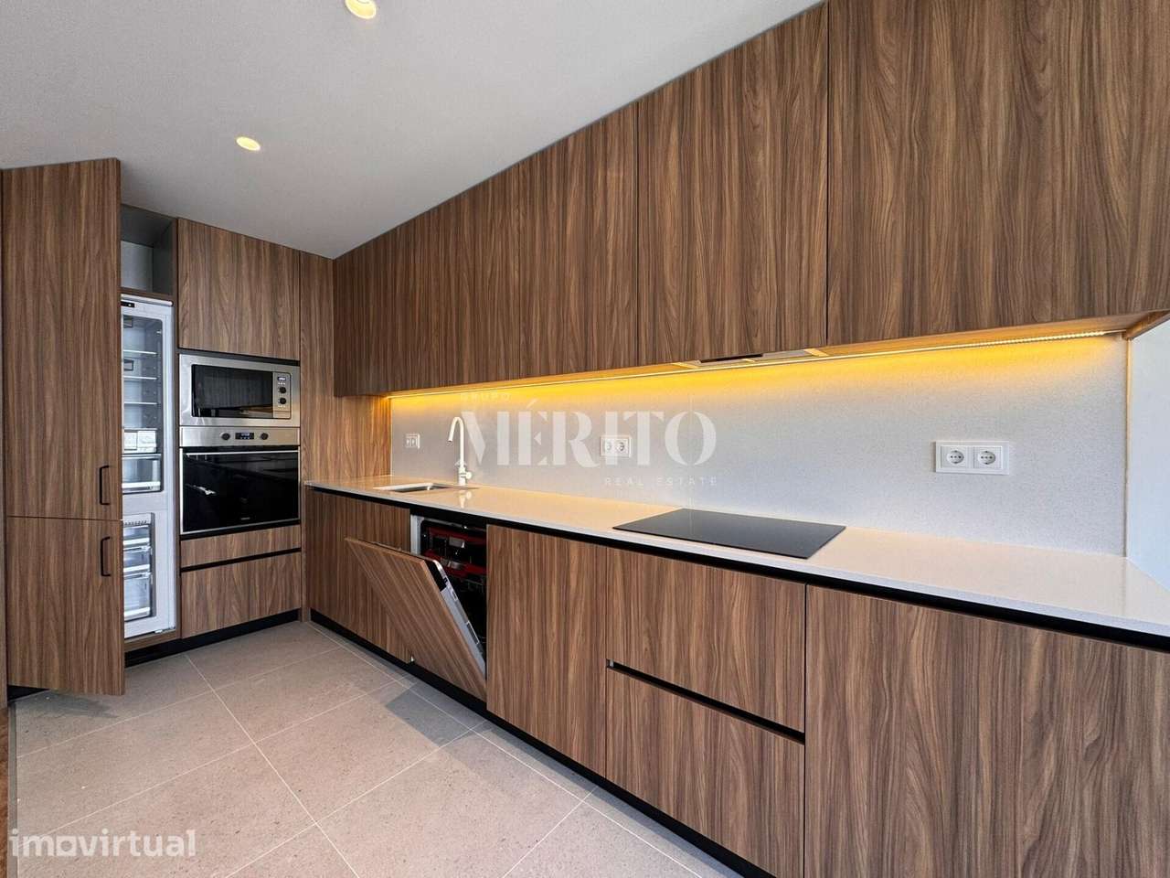 T2 NOVO C/ TERRAÇO - Grande imagem: 5/20