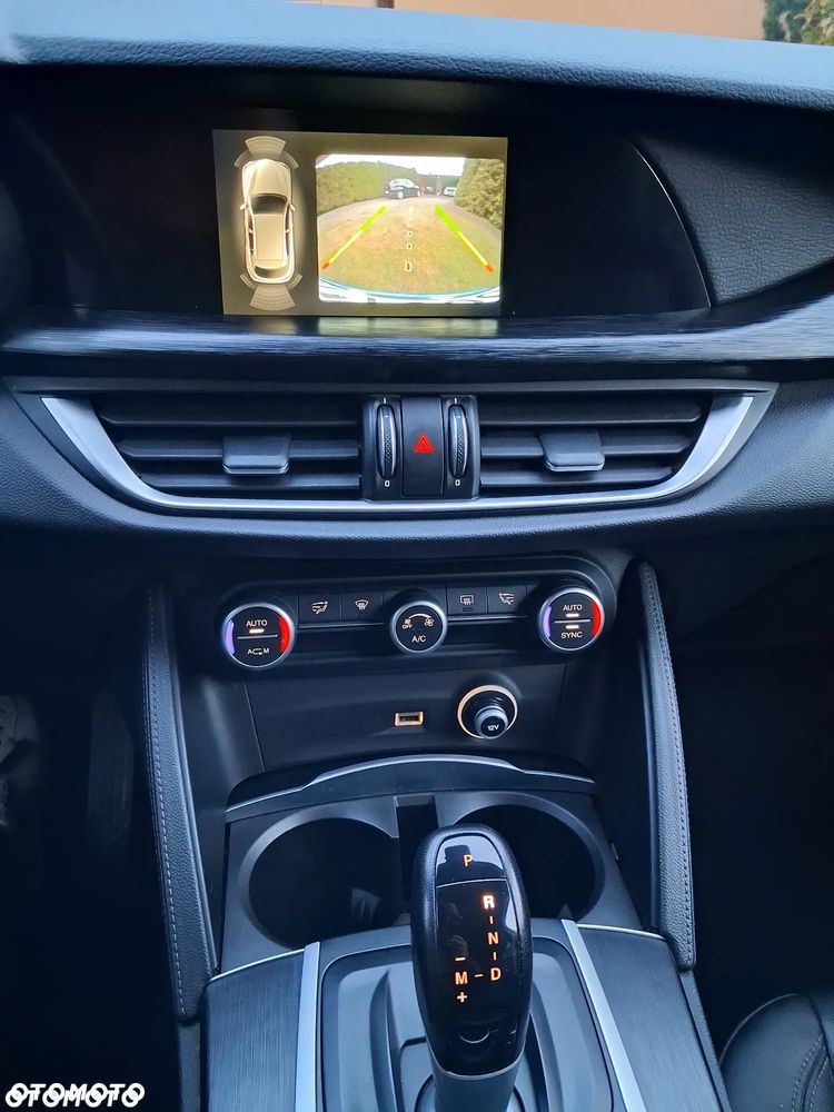 Alfa Romeo Stelvio 2.0 Turbo Super Q4 - 35