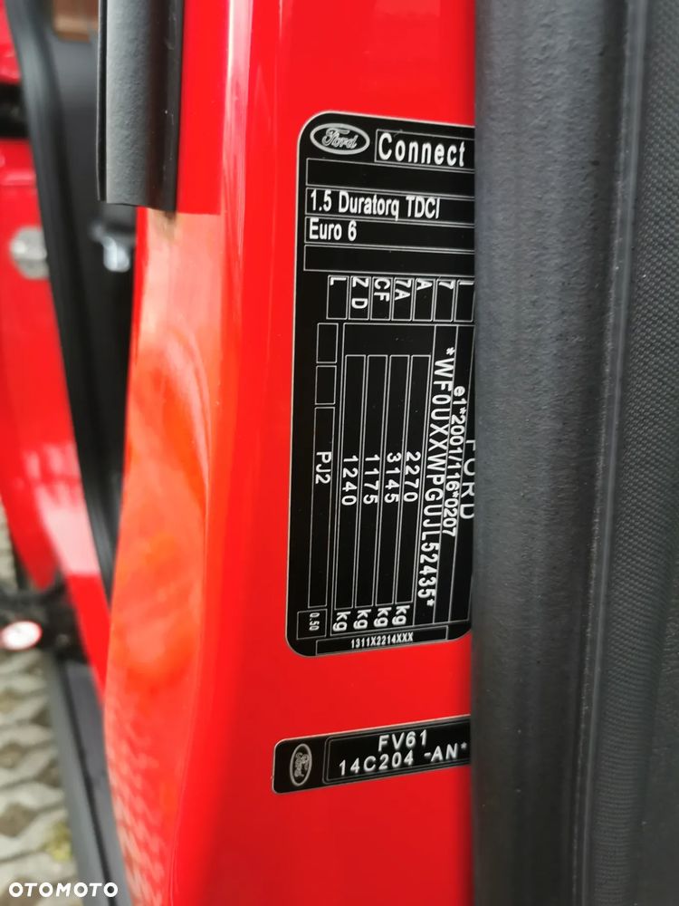 Ford Tourneo Connect Grand - 36