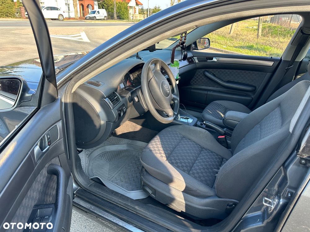 Audi A6 Avant - 5