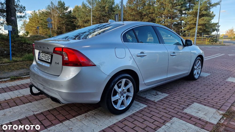 Volvo S60 D4 Summum - 16