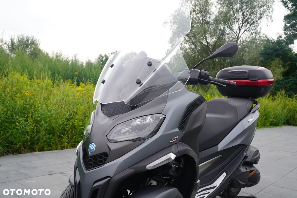 Piaggio MP-3 - 4
