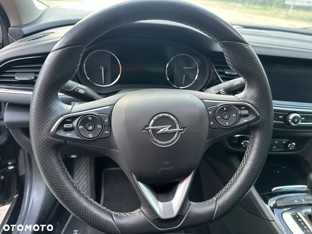 Opel Insignia Grand Sport 2.0 Diesel Exclusive - 32