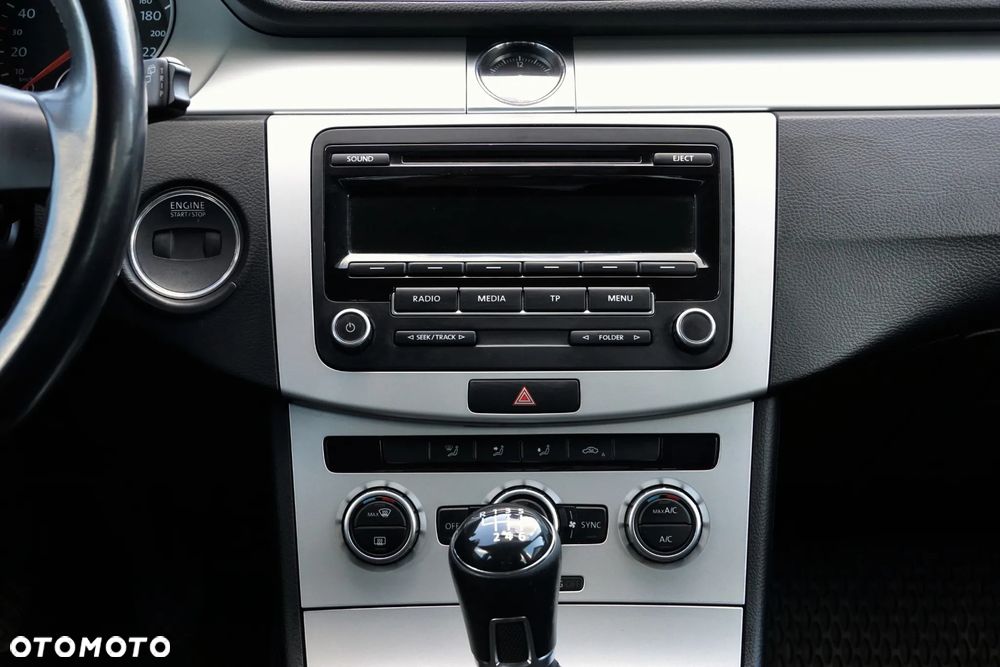 Volkswagen Passat 1.4 TSI Trendline - 13
