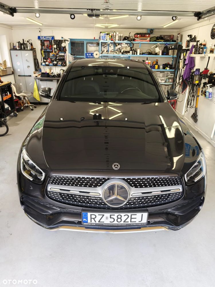 Mercedes-Benz GLC 200 4-Matic - 4