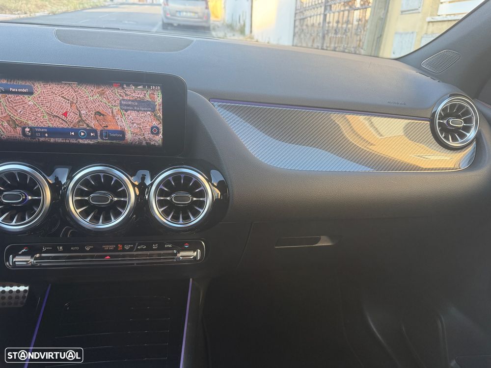Mercedes-Benz GLA 180 d AMG Line - 7