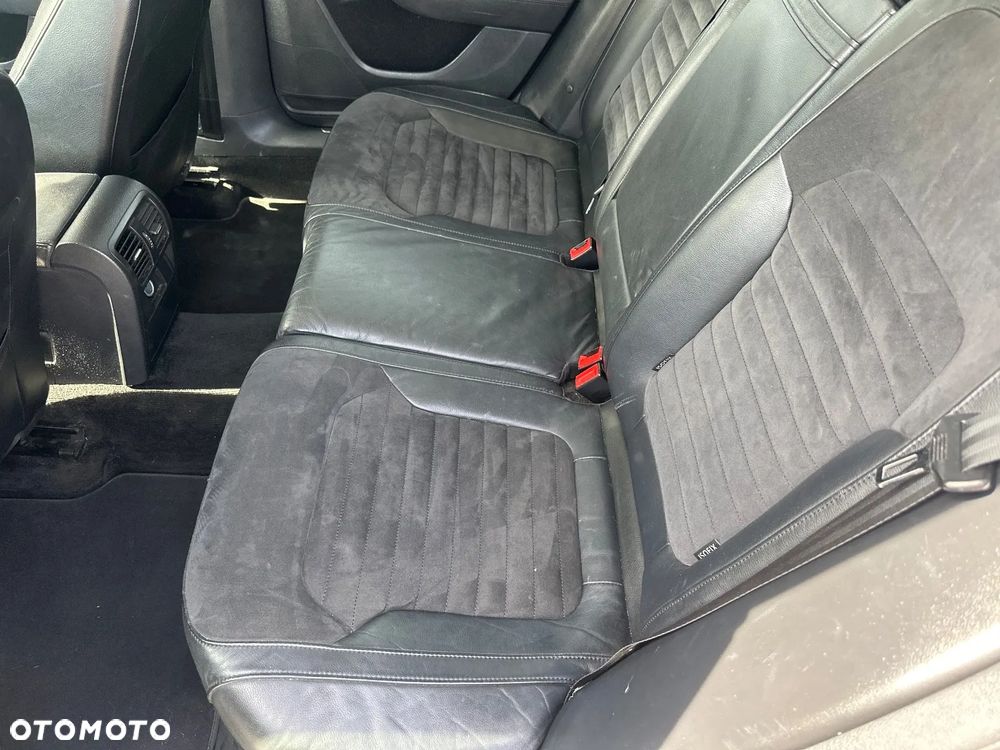 Volkswagen Passat Variant 2.0 TDI BlueMotion Technology Highline - 15