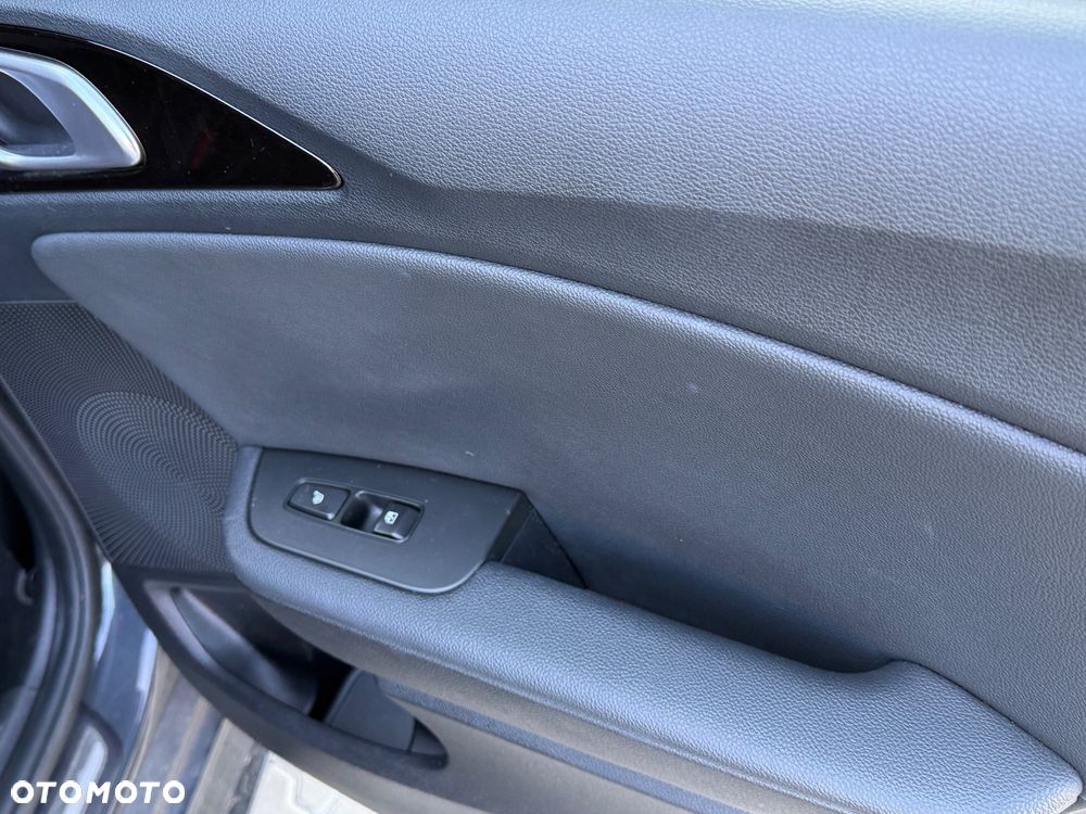 Kia ProCeed 1.5 T-GDI DCT7 OPF GT LINE - 25