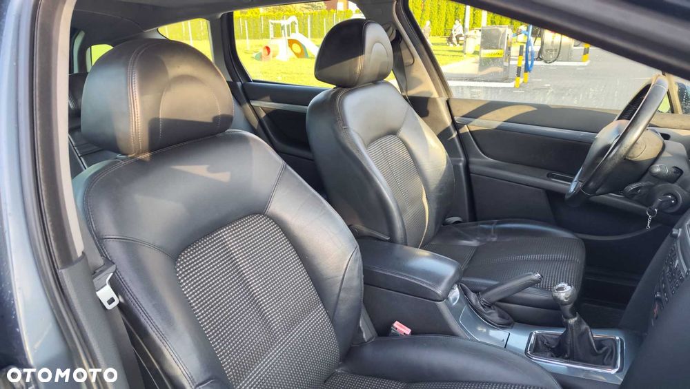 Peugeot 407 - 7