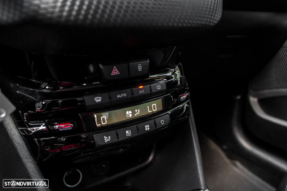 Peugeot 2008 PureTech 82 Style - 14