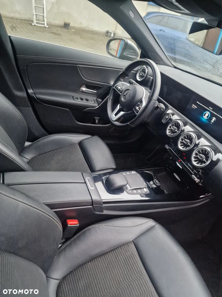 Mercedes-Benz CLA - 11