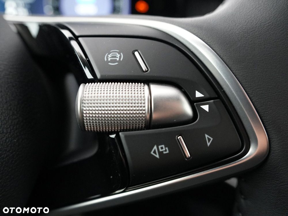 Skoda Superb 2.0 TDI SCR 4x4 Selection DSG - 29