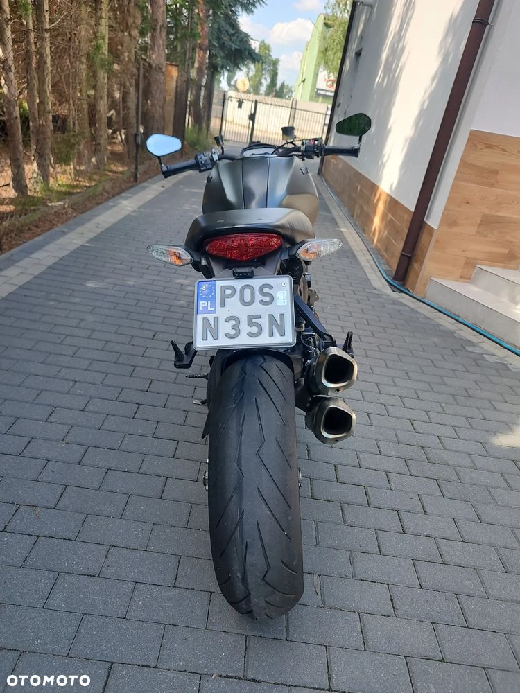 Ducati Monster - 9