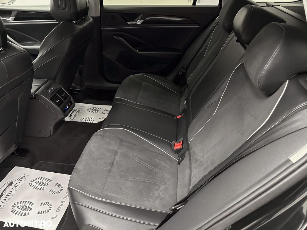 Volkswagen Passat 1.5 eTSI DSG MHEV Business - 18