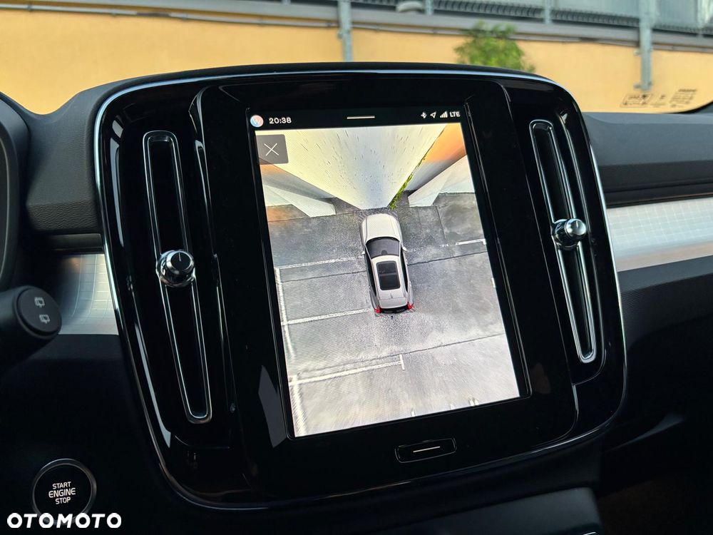 Volvo XC 40 B4 Ultra Black Edition - 28