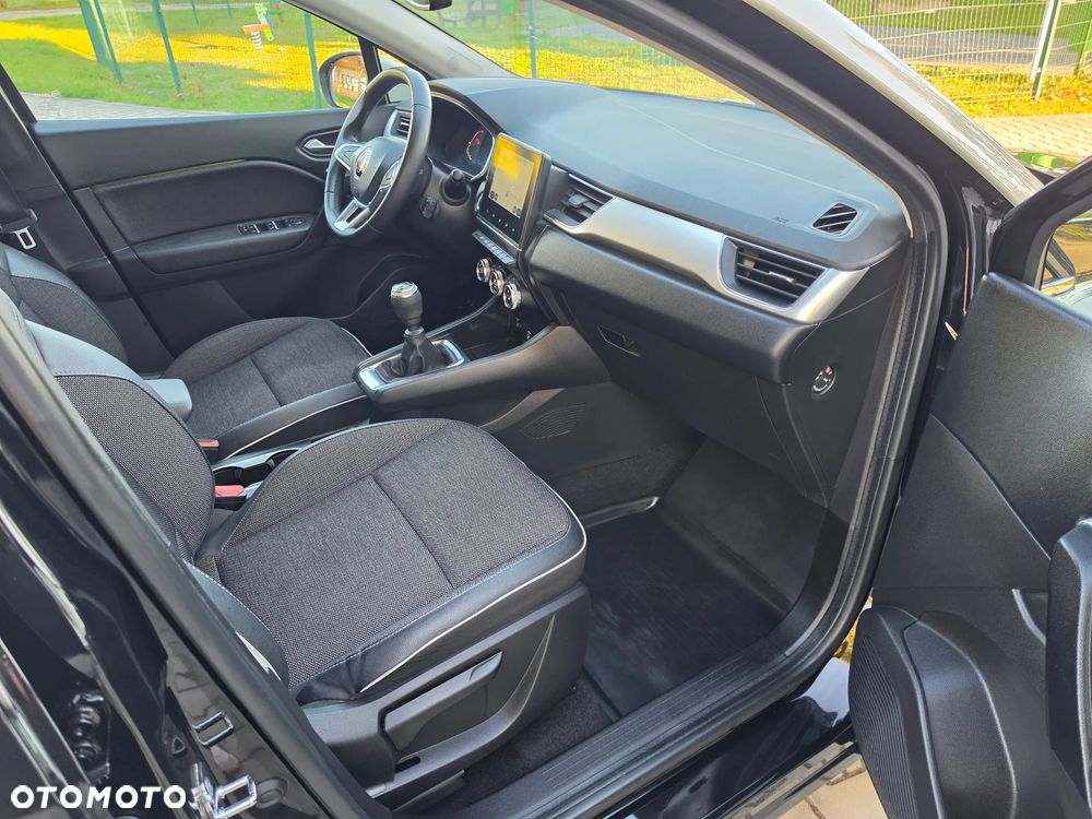 Renault Captur - 23