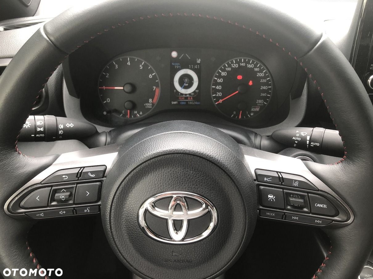 Toyota Yaris GR 1.6 Dynamic - 6