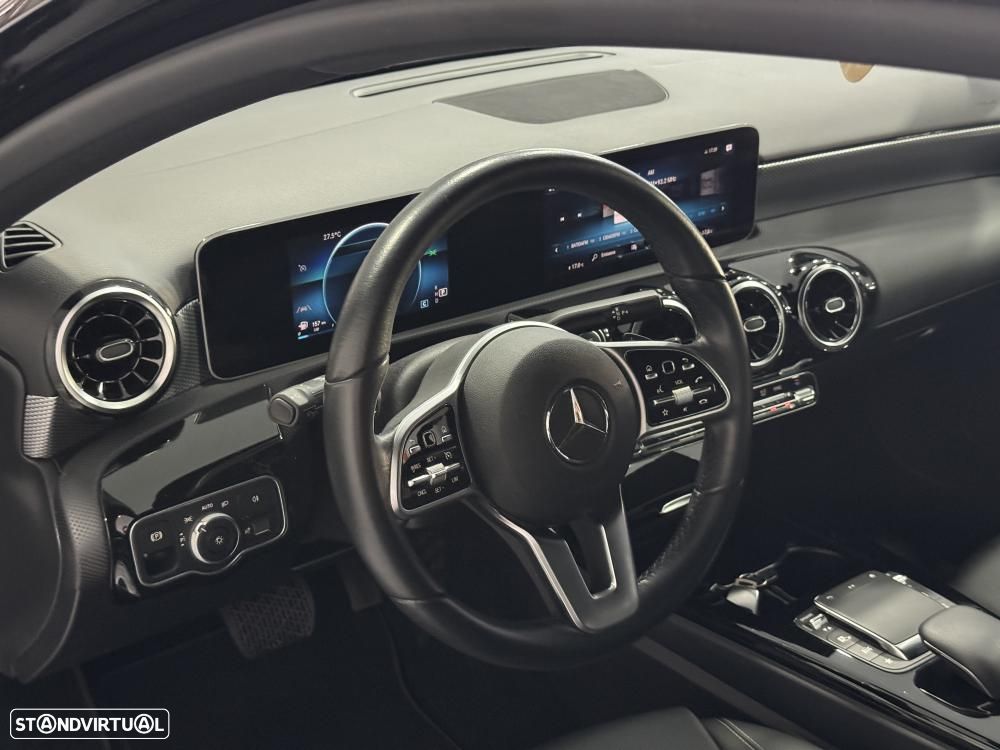 Mercedes-Benz A 180 Limousine d Progressive Aut. - 29