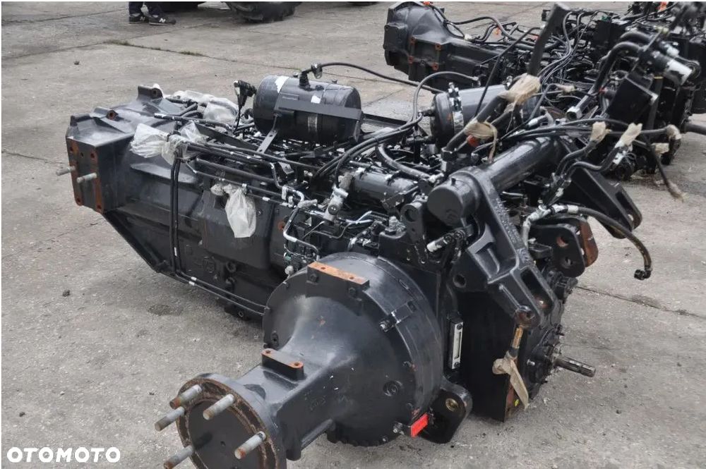 SKRZYNIA BIEGÓW MOST ZWOLNICA DEUTZ 6190 NOWY !!! - 5