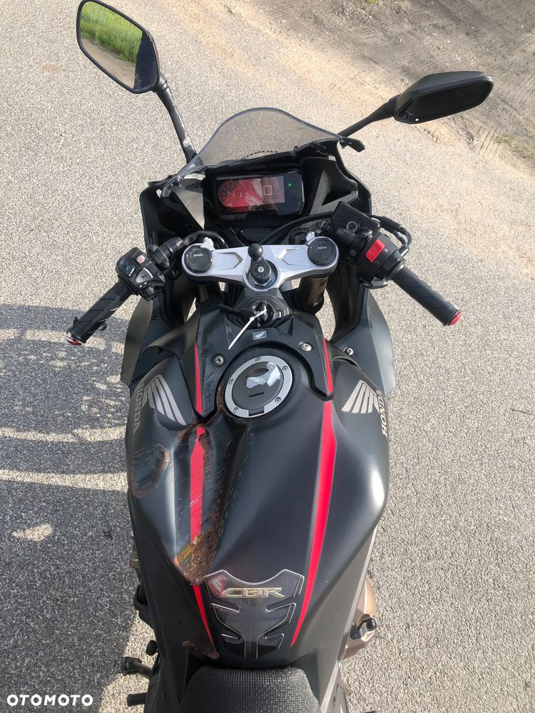 Honda CBR - 7