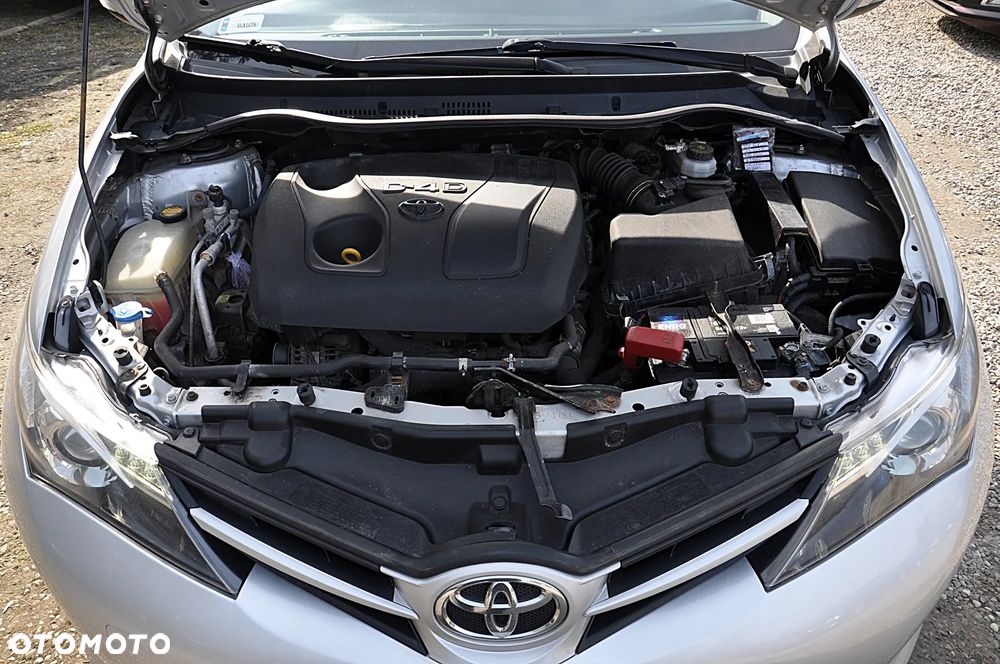 Toyota Auris 1.4 D-4D Luna - 23