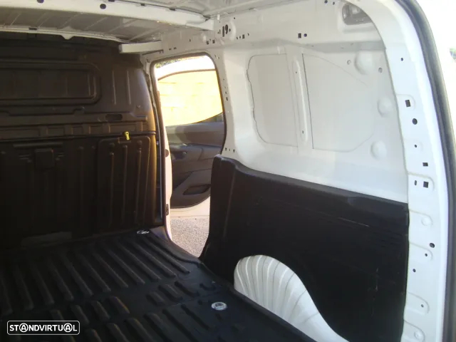 Opel COMBO  LONGA - 31